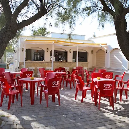 Campeggio Happy Camp Mobile Homes In Village
