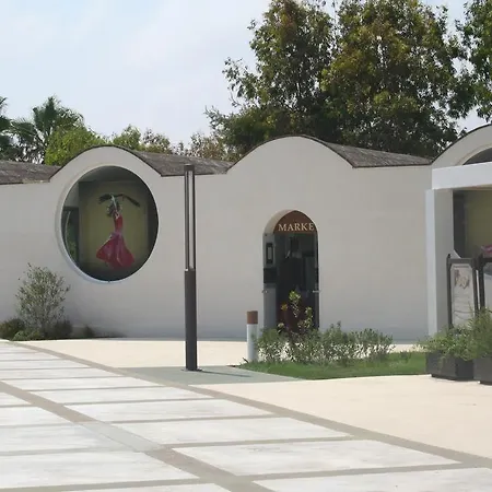 Happy Camp Mobile Homes In Κάμπινγκ