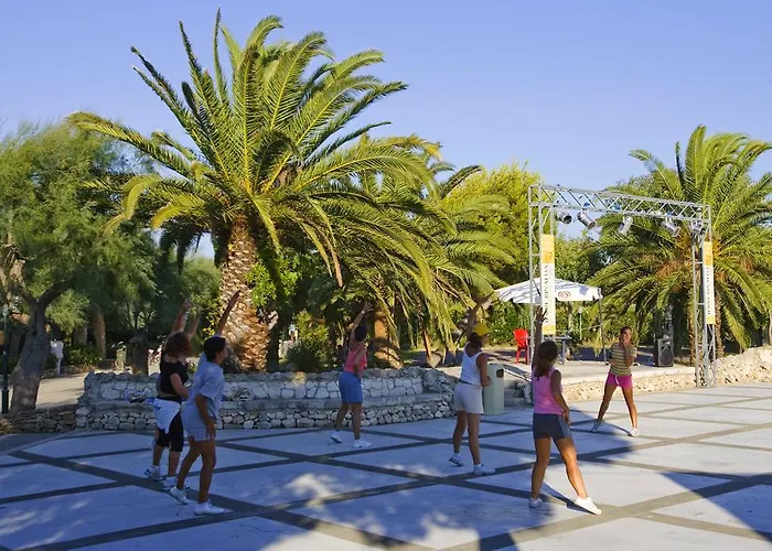 Camping Happy Camp Mobile Homes In Torre Rinalda